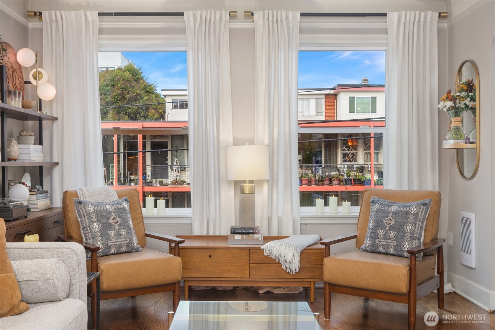 325 Harvard Avenue East, Unit 302 Seattle, WA 98102 - Photo 10 of 28