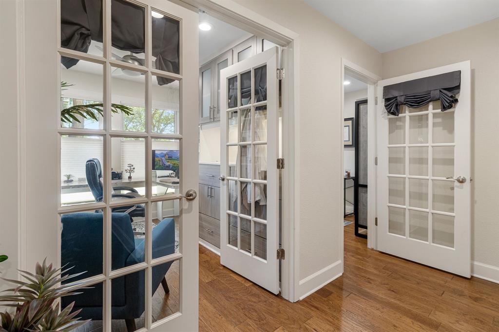 905 Crowley Road Arlington, TX 76012 - Photo 30 of 40
