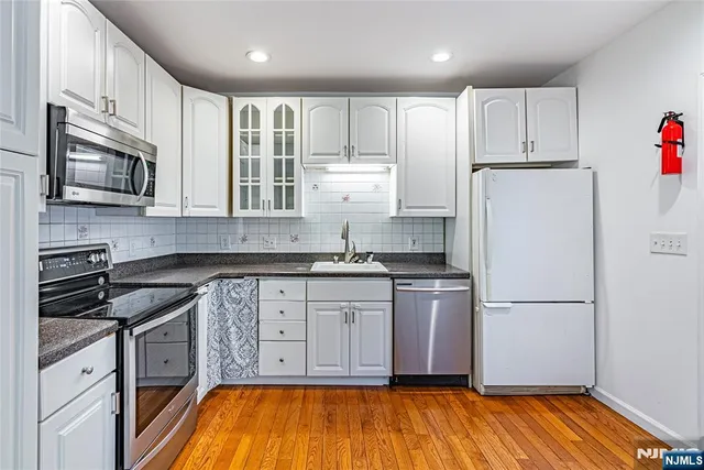 $4,200 | 14 Overlook Drive, Denville, NJ 07834