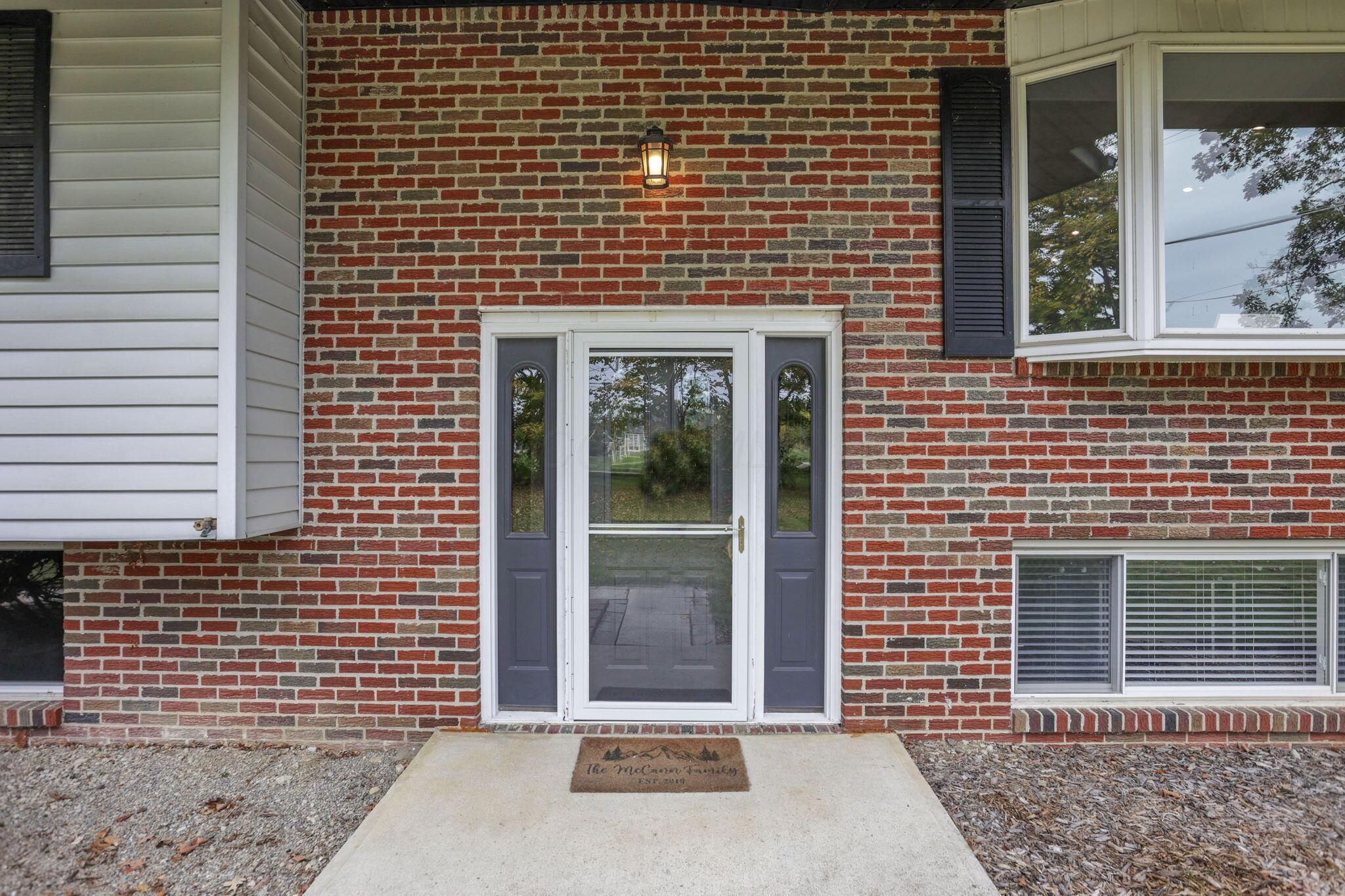 7380 South Section Line Road Delaware, OH 43015 - Photo 3 of 64 8-web-or-mls-SMEP7158