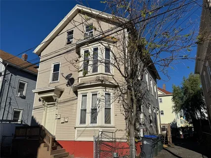 $500,000 | 17 Alma Street, Providence, RI 02908
