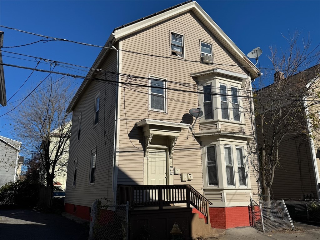 17 Alma Street Providence, RI 02908 - Photo 3 of 3