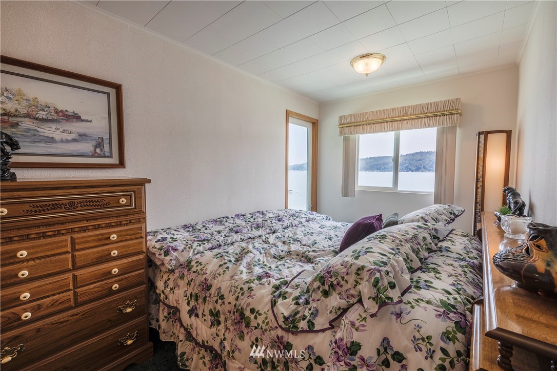11181 Northeast North Shore Road Belfair, WA 98528 - Photo 24 of 39 Gallery Image 24