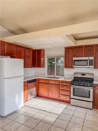 $2,595 | 15776 Bluechip Circle, Moreno Valley, CA 92551