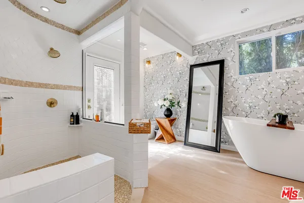 a view of a living room