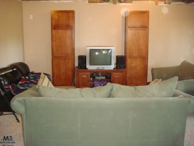 4134 Neuman Road St. Clair, MI 48079 - Photo 22 of 24 31109395-21.JPG