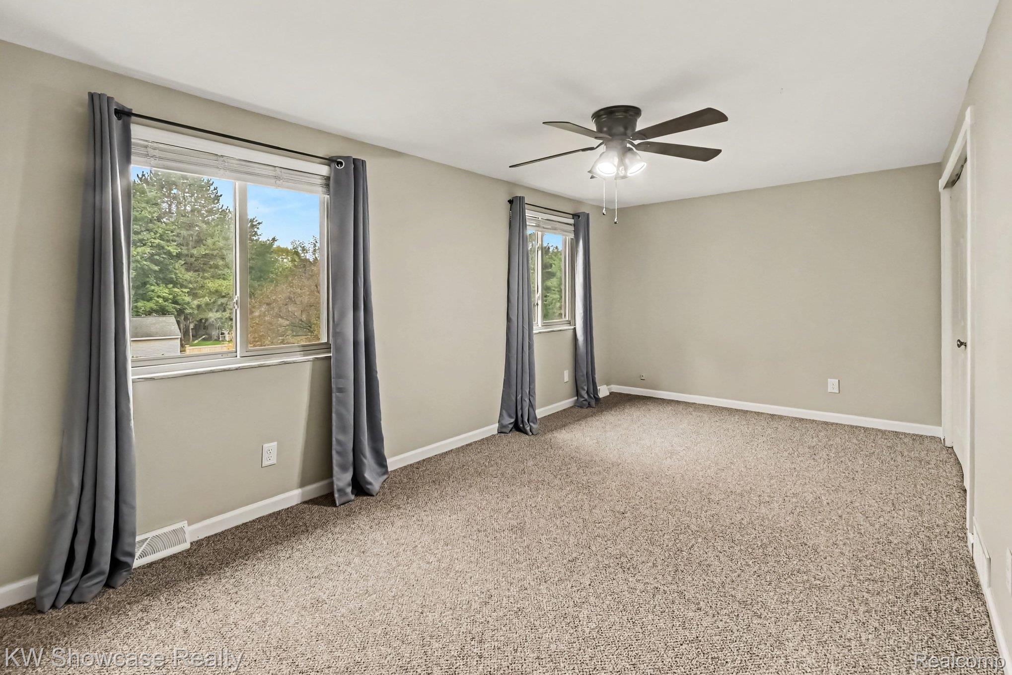 3305 Harvey Lake Road Highland, MI 48356 - Photo 15 of 32 015_file_4156.jpg