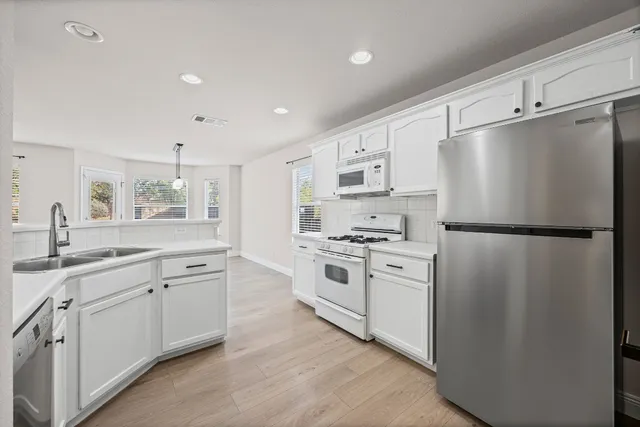 $1,995 | 336 Celery Loop, Austin, TX 78748