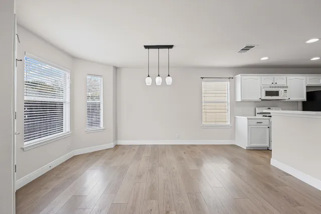 $1,995 | 336 Celery Loop, Austin, TX 78748