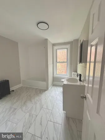 $2,400 | 311 Calhoun Street, Trenton, NJ 08618