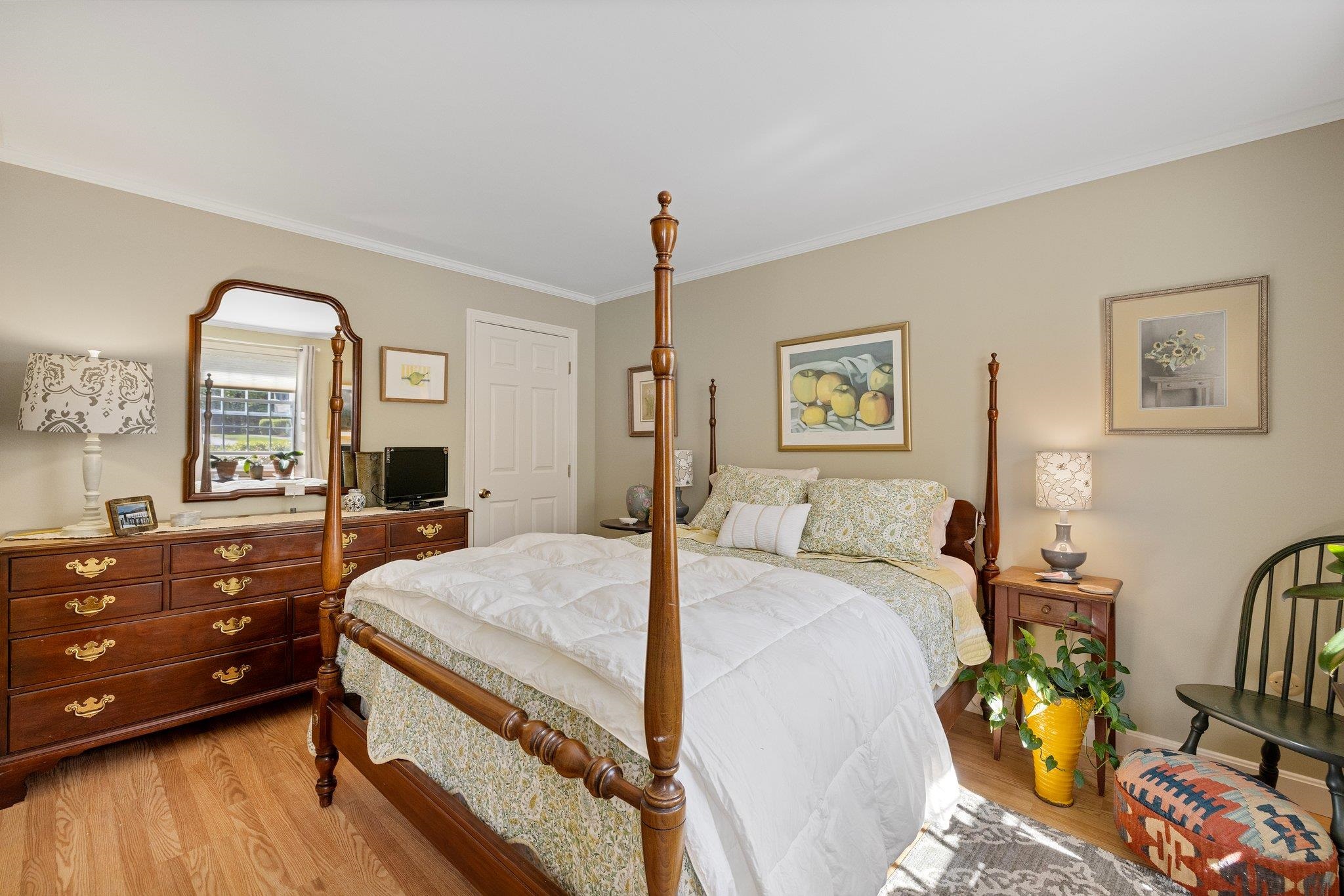 2 Wolfeboro Common, Unit 2 Wolfeboro, NH 03894 - Photo 16 of 30