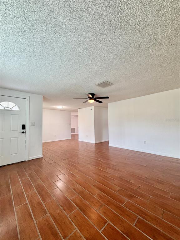 7201 Daggett Terrace New Port Richey, FL 34655 - Photo 10 of 28