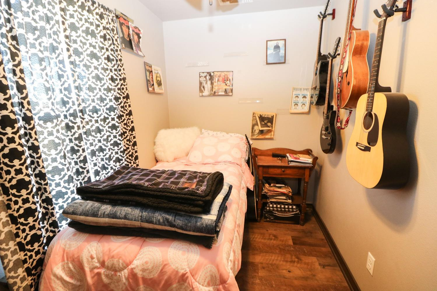 2183 County Road 145 Amherst, TX 79312 - Photo 17 of 23 Office! (Currently used as spare room...