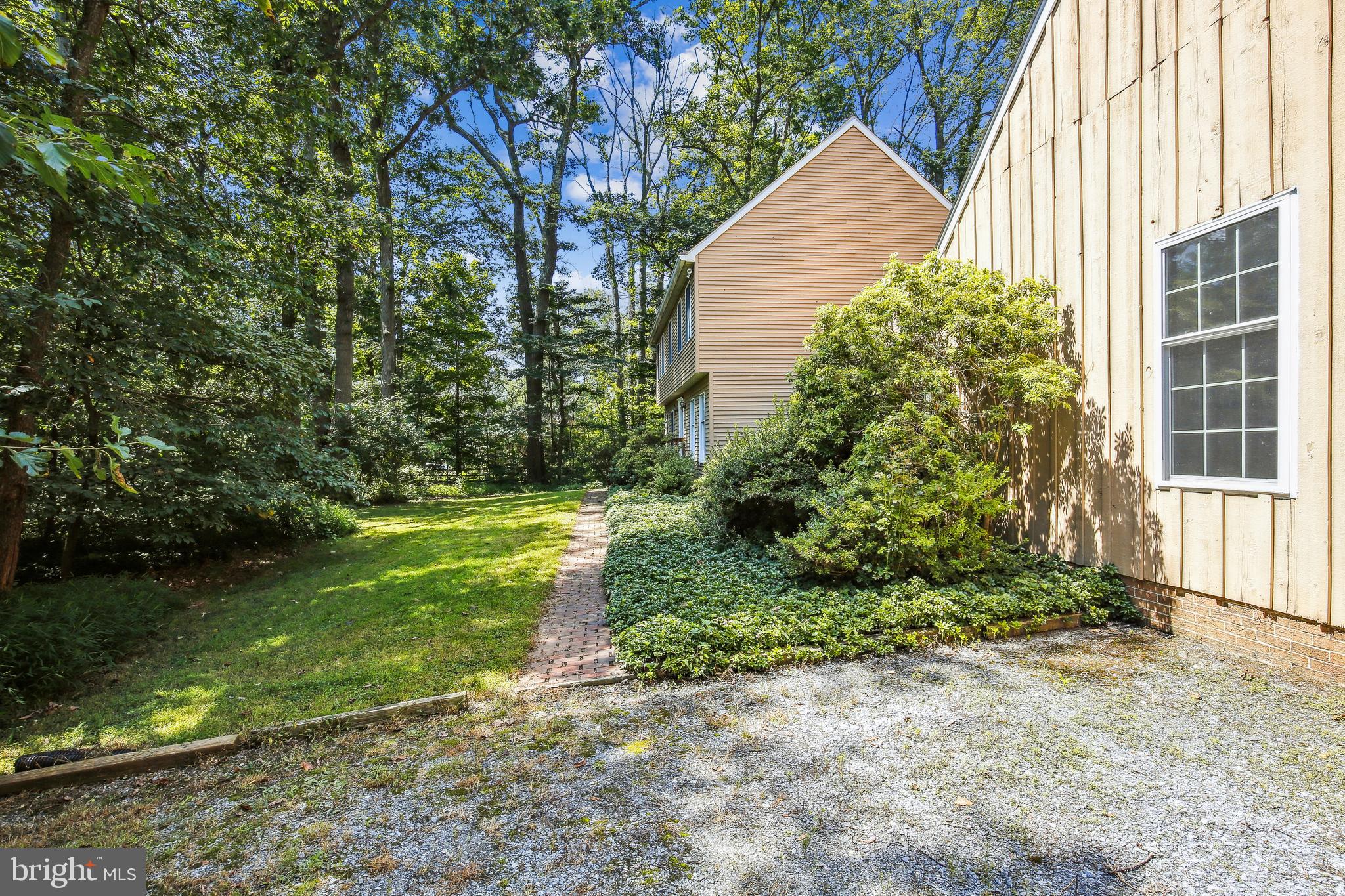 24304 Hipsley Mill Road Gaithersburg, MD 20882 - Photo 15 of 92 Gallery Image 15