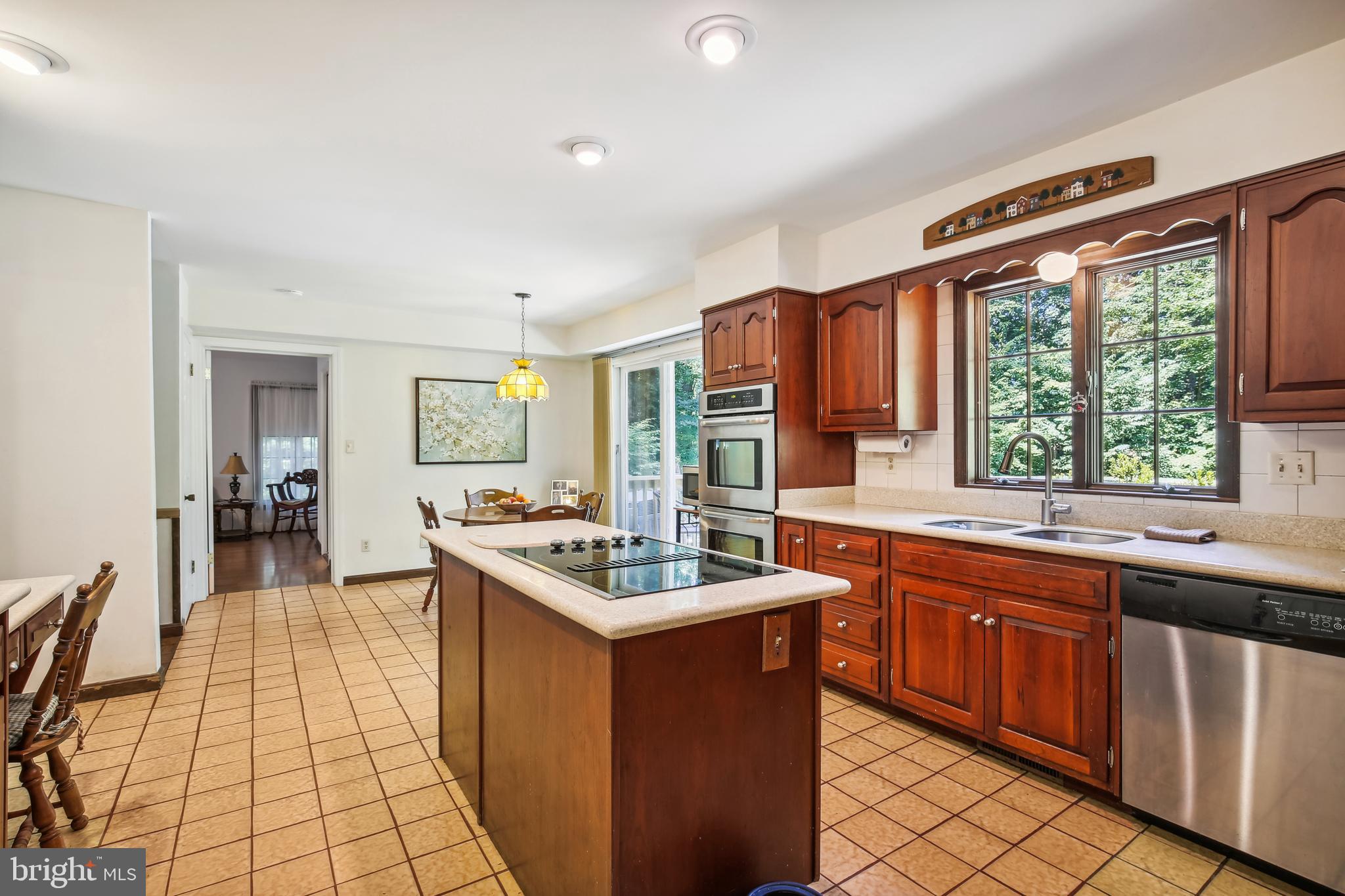 24304 Hipsley Mill Road Gaithersburg, MD 20882 - Photo 22 of 92 Gallery Image 22