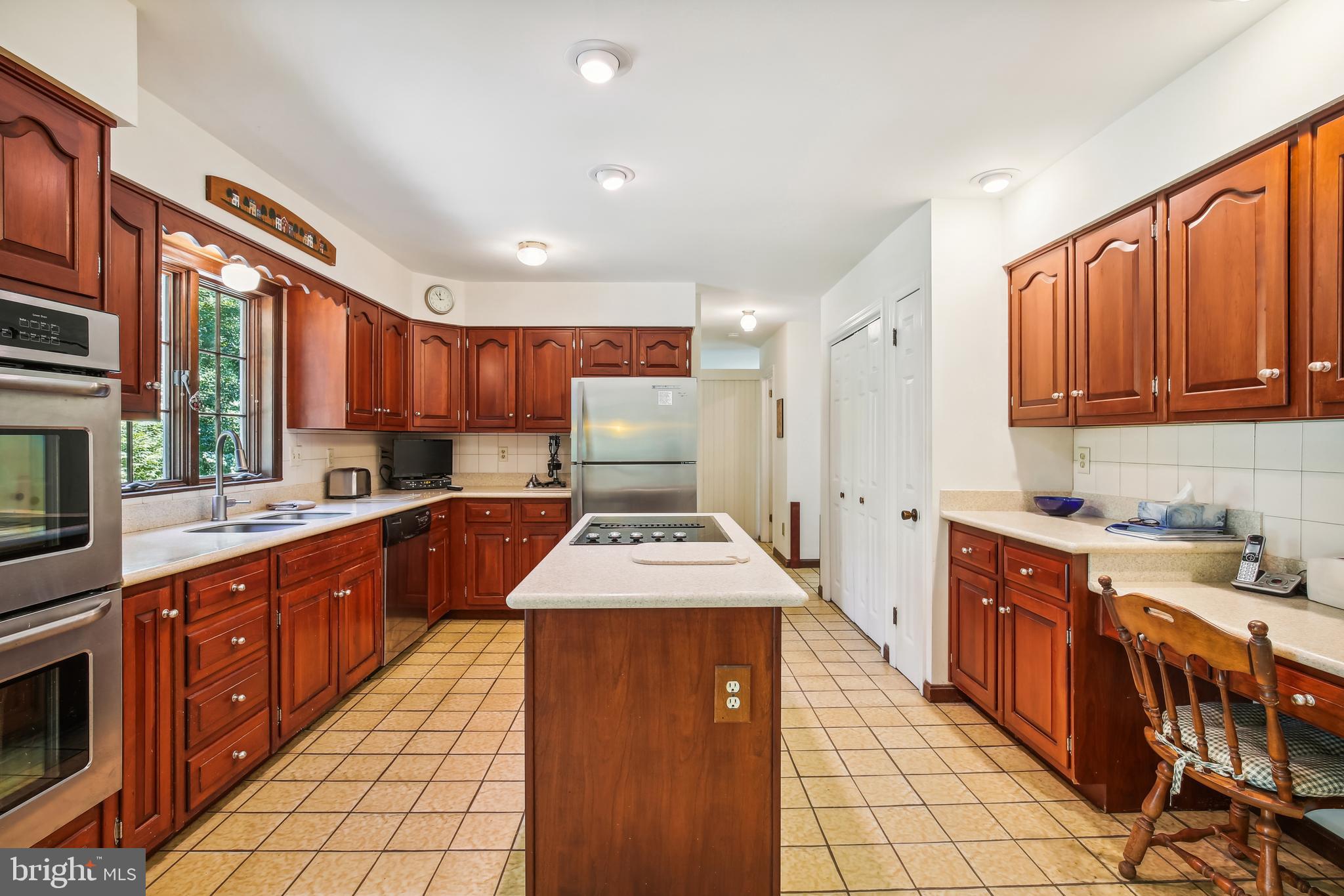 24304 Hipsley Mill Road Gaithersburg, MD 20882 - Photo 23 of 92 Gallery Image 23