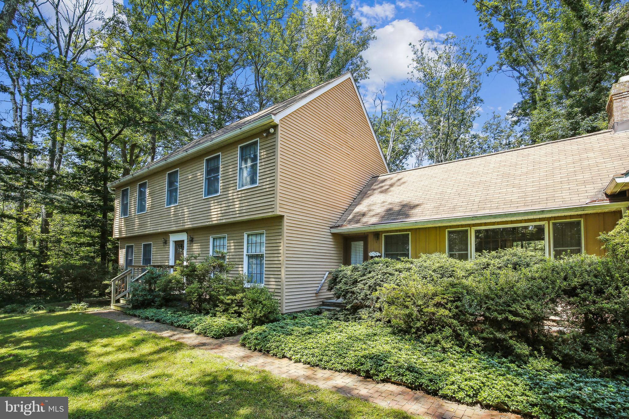 24304 Hipsley Mill Road Gaithersburg, MD 20882 - Photo 4 of 92 Gallery Image 4