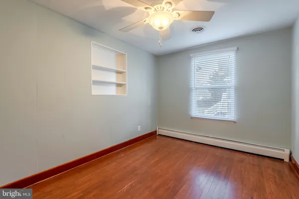 $3,500 | 871 Highland Avenue, Annapolis, MD 21403
