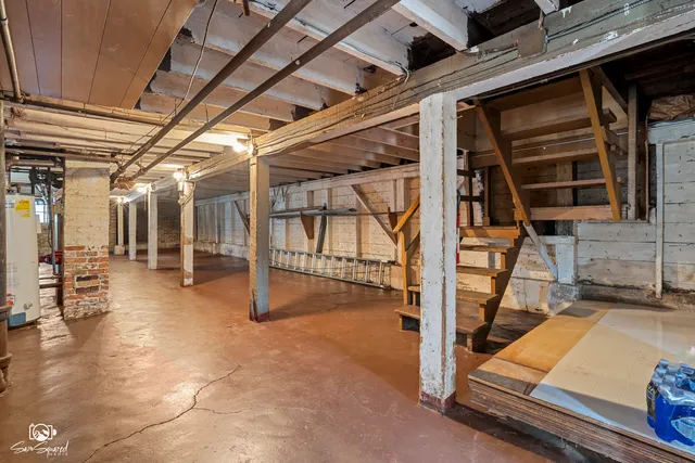 $219,900 | 10447-10449 S Avenue North, Chicago, IL 60617