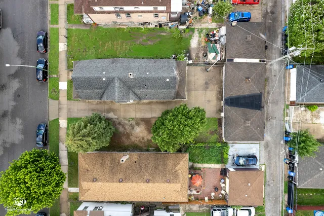 $219,900 | 10447-10449 S Avenue North, Chicago, IL 60617