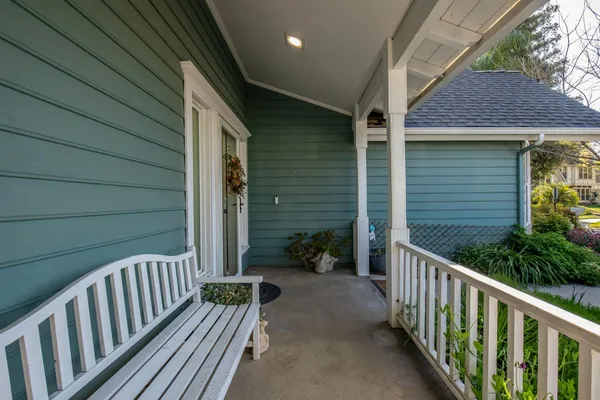 $709,900 | 3900 West Allen Court, Visalia, CA 93291