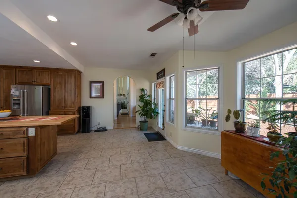 $714,900 | 3900 West Allen Court, Visalia, CA 93291