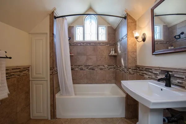 $714,900 | 3900 West Allen Court, Visalia, CA 93291