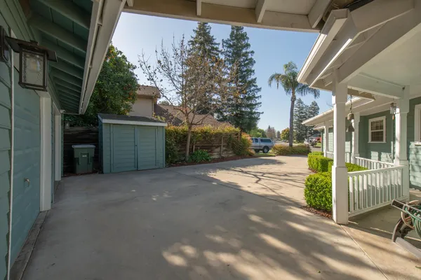 $714,900 | 3900 West Allen Court, Visalia, CA 93291