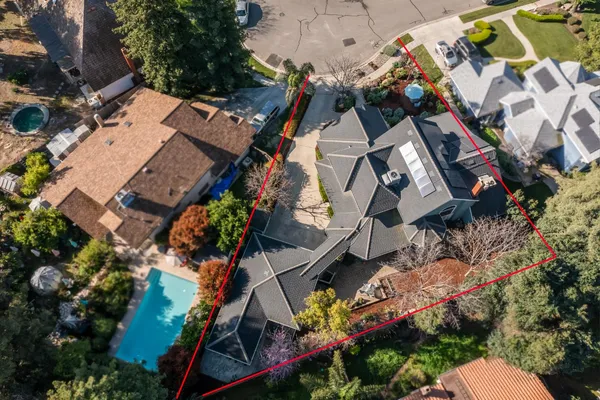 $714,900 | 3900 West Allen Court, Visalia, CA 93291