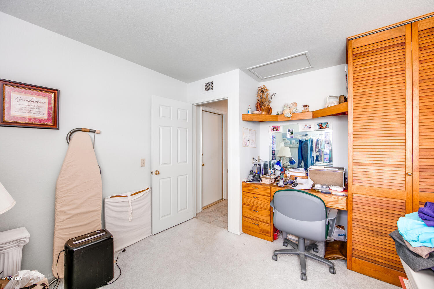 729 Congressional Road Simi Valley, CA 93065 - Photo 22 of 25 729 Congressional Rd Simi-large-025-055-