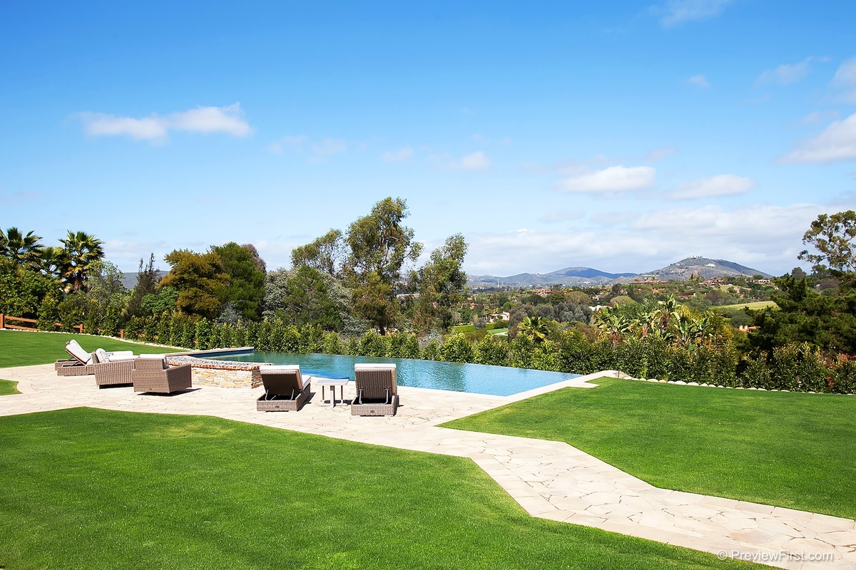 5560 La Crescenta Road Rancho Santa Fe, CA 92067 - Photo 18 of 21