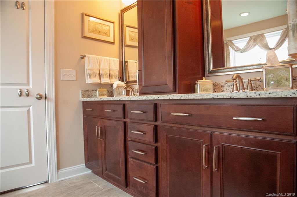 1813 Larkspur Way Tega Cay, SC 29708 - Photo 14 of 31