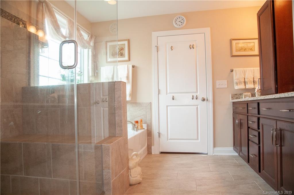 1813 Larkspur Way Tega Cay, SC 29708 - Photo 15 of 31