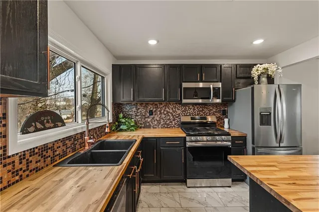 $210,000 | 3712 Farrow Avenue, Kansas City, KS 66104