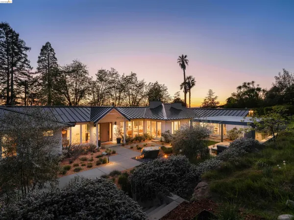 $4,995,000 | 12700 Skyline Boulevard, Oakland, CA 94619