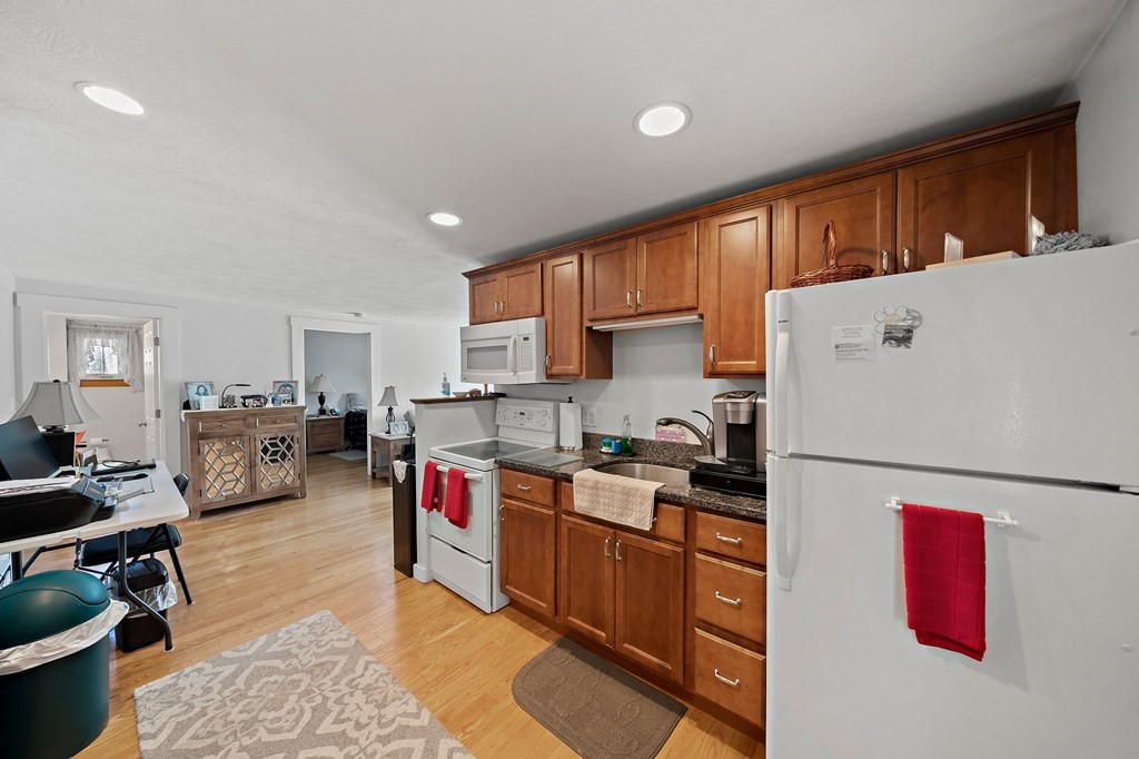 66 Broadway Hanover, MA 02339 - Photo 12 of 42