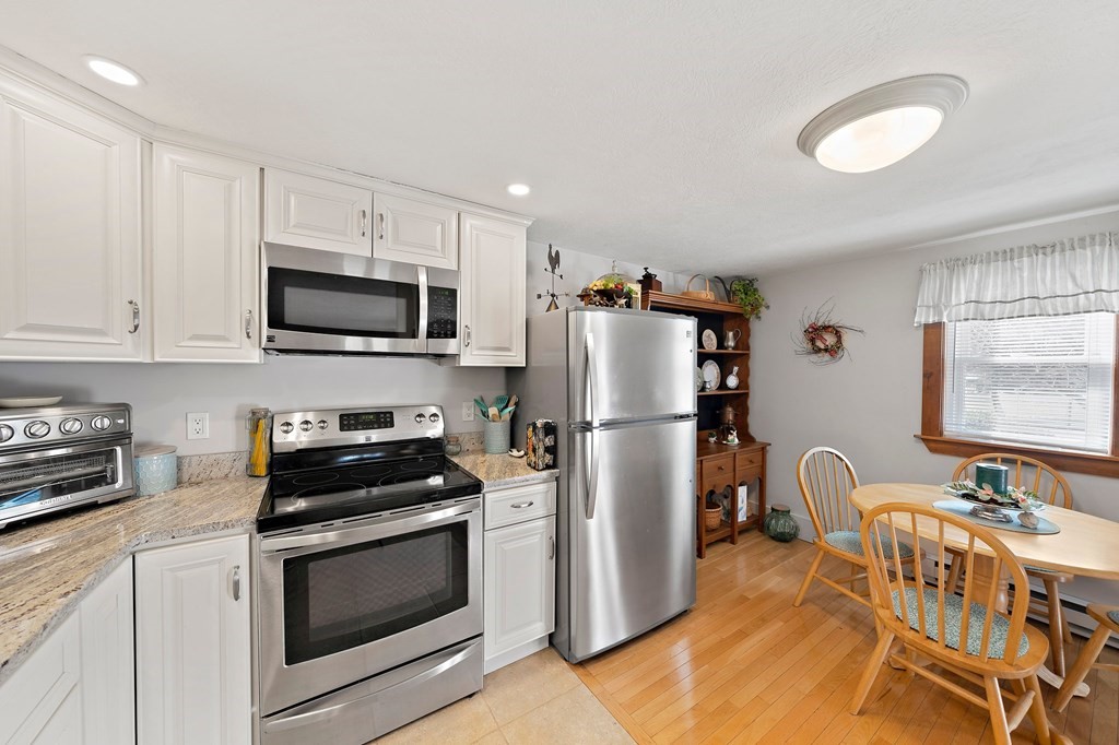 66 Broadway Hanover, MA 02339 - Photo 7 of 42