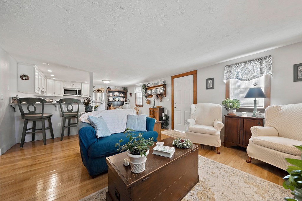 66 Broadway Hanover, MA 02339 - Photo 9 of 42