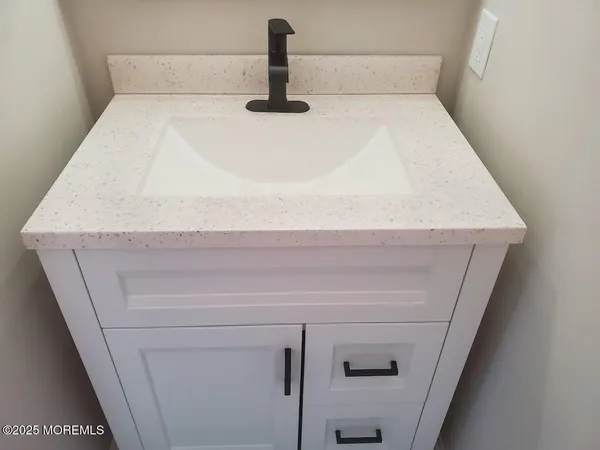 a close view of sink