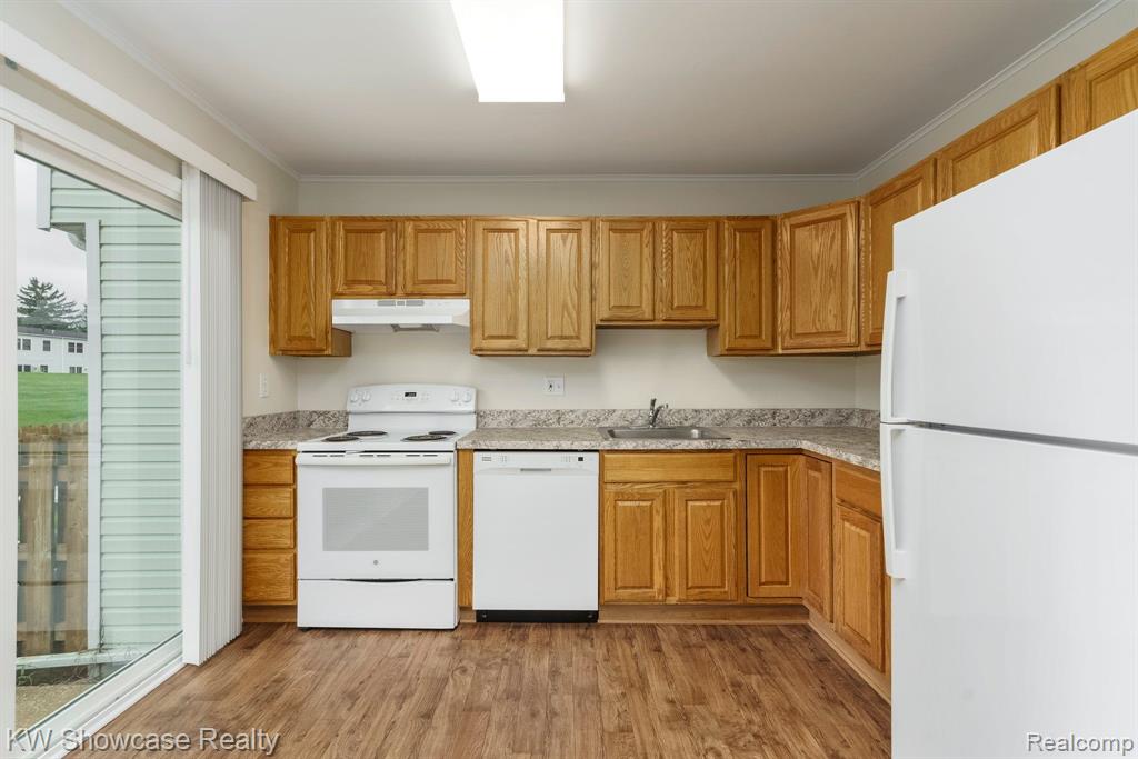 1141 Marquette Court Rochester Hills, MI 48307 - Photo 11 of 34