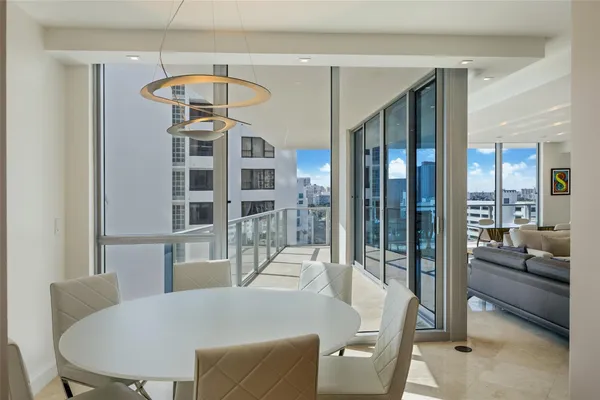 $5,750 | 3101 South Ocean Drive, Unit 902, Hollywood, FL 33019