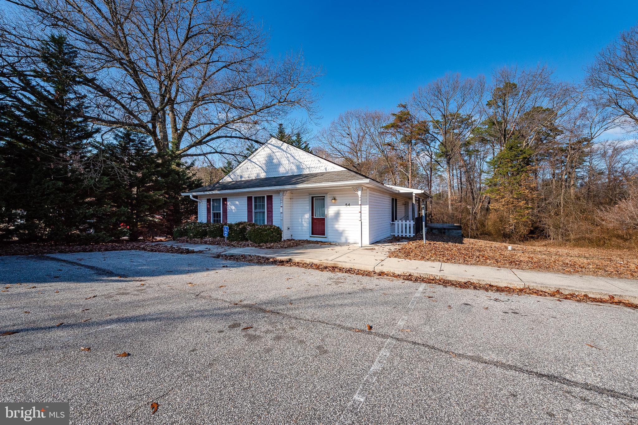54 Magothy Beach Road Pasadena, MD 21122 - Photo 3 of 43 parking