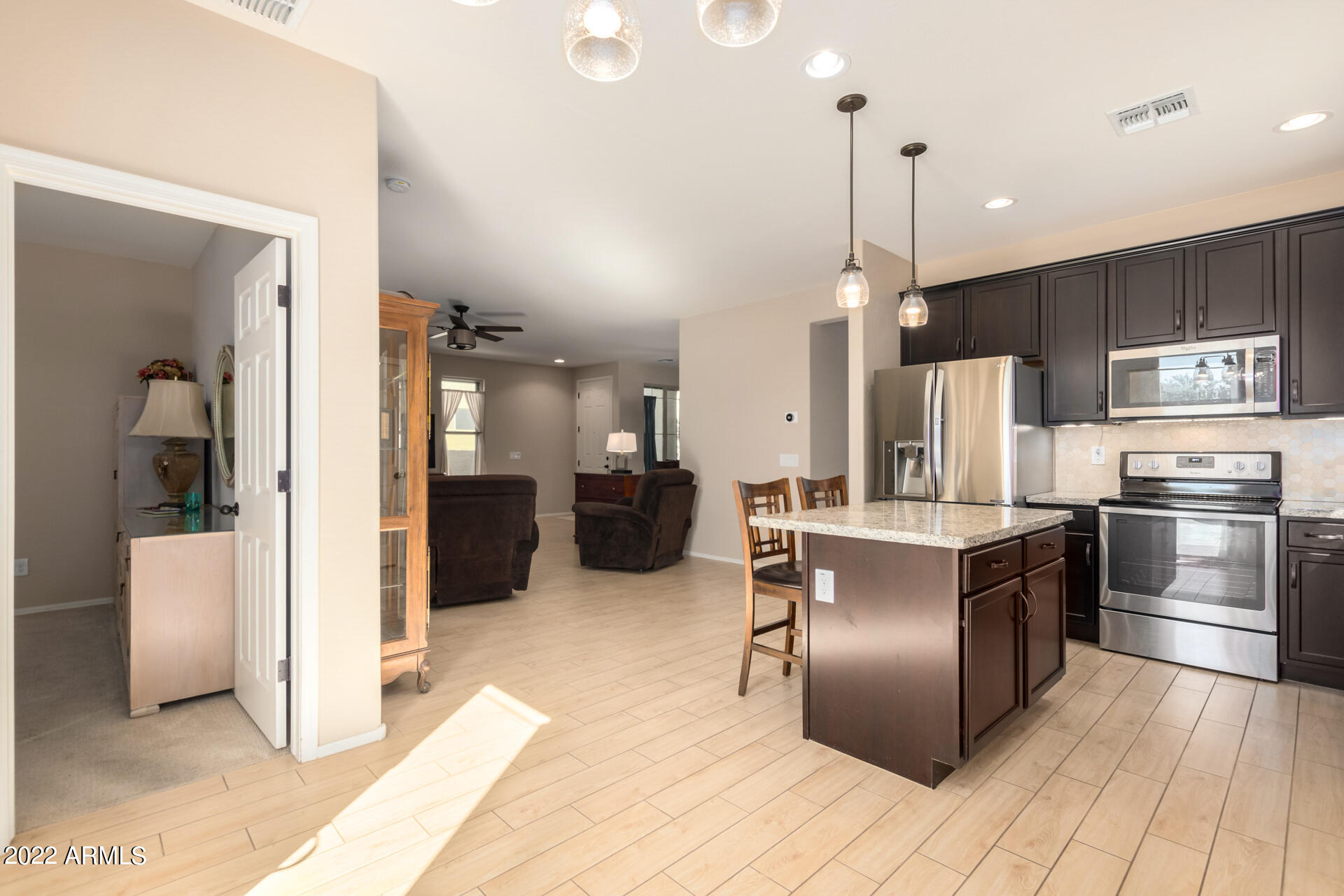 2131 East Phelps Road Phoenix, AZ 85022 - Photo 13 of 46 11