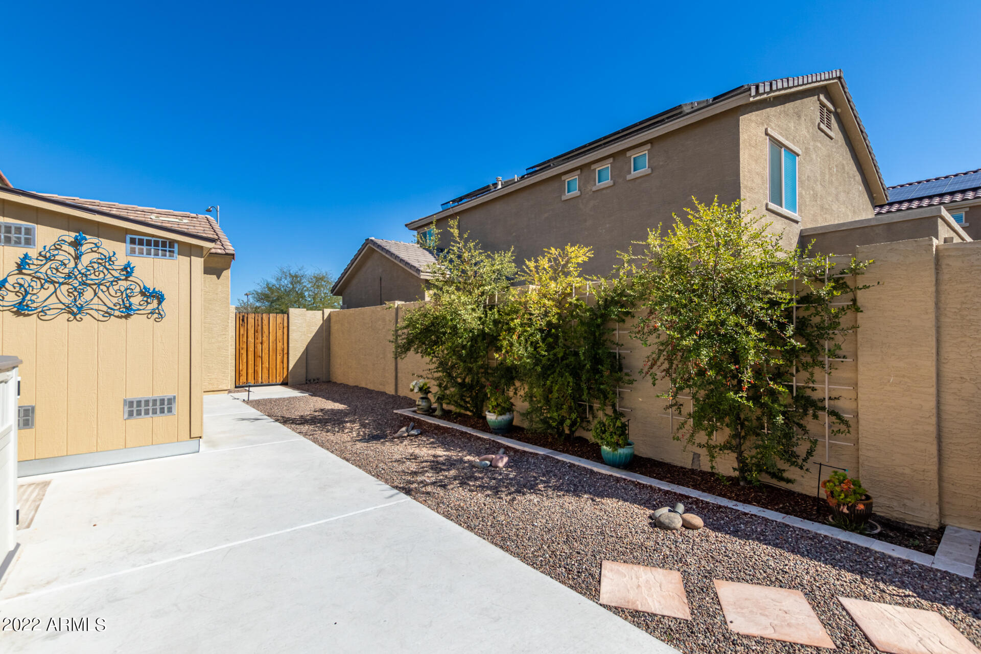 2131 East Phelps Road Phoenix, AZ 85022 - Photo 32 of 46 32
