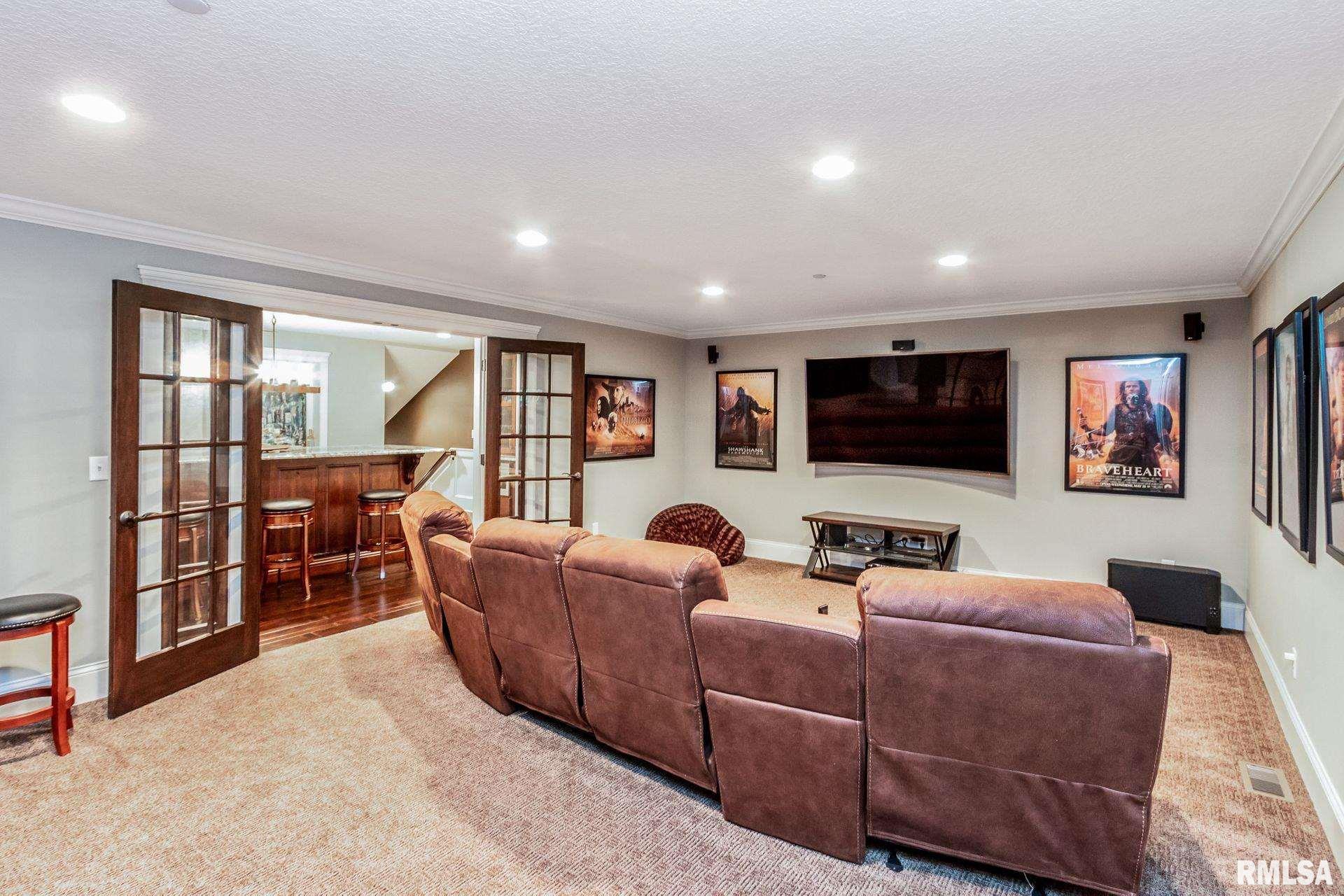 6211 Utica Ridge Road, Unit 203 Davenport, IA 52807 - Photo 28 of 44 Gallery Image 28