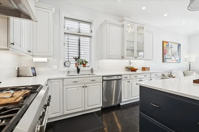 $1,899,000 | 1951 West Huron Street, Chicago, IL 60622