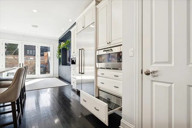 $1,899,000 | 1951 West Huron Street, Chicago, IL 60622