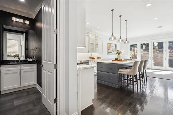$2,150,000 | 1951 West Huron Street, Chicago, IL 60622