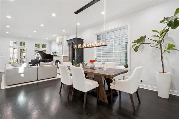 $2,150,000 | 1951 West Huron Street, Chicago, IL 60622