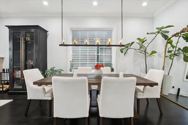 $2,150,000 | 1951 West Huron Street, Chicago, IL 60622